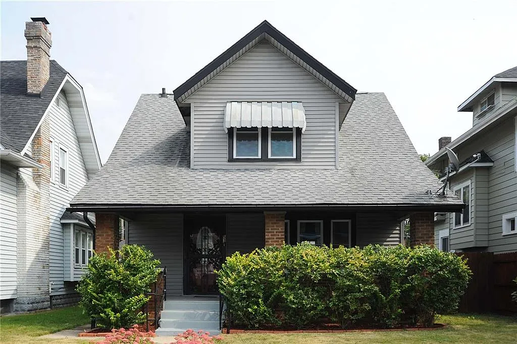 53 N Pershing Ave photo 1