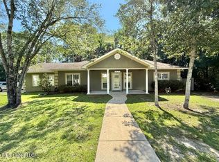 84119 Bayou Dr, Diamondhead, MS 39525