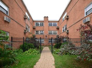 617 Case Pl APT 3, Evanston, IL 60202