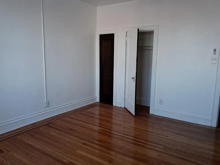 1807 S Broad St — Photo 13