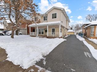 9341 S 82nd Ave, Hickory Hills, IL 60457