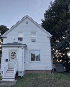 28 Southside Ave, Lynn, MA, 01905