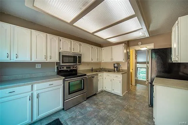 129 Carmel Woods Dr #129 — Photo 5