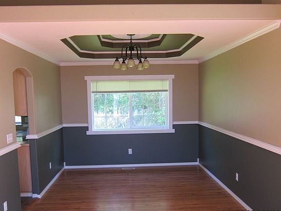 Intricate Architecture in Formal Dining Room