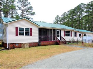 610 Spring Dr, Aurora, NC 27806