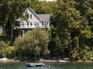 1042 Esperanza Dr, Keuka Park, NY 14478
