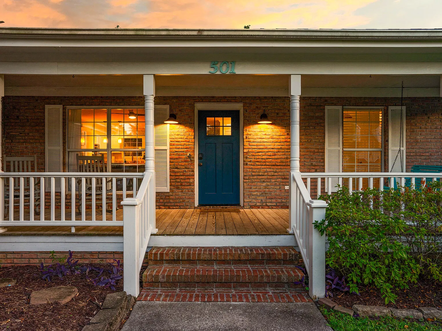 3 bed, 1266 sqft, $2,900 — Photo 2