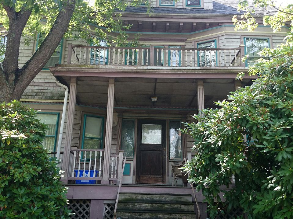 2nd image of 21 Kenwood St