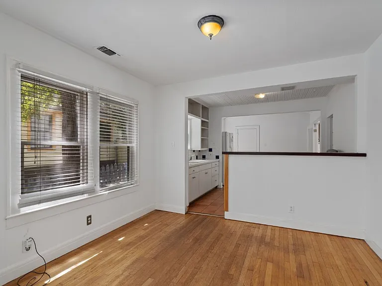 1500 Newning Ave — Photo 6