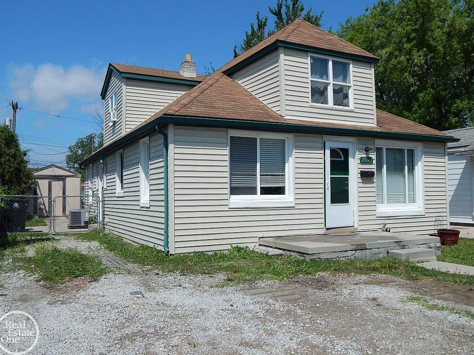 1st image of 25143 Lawn St