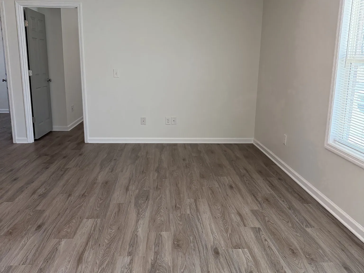 2 bed, 1.0 bath, 750 sqft, $1,650 — Photo 2