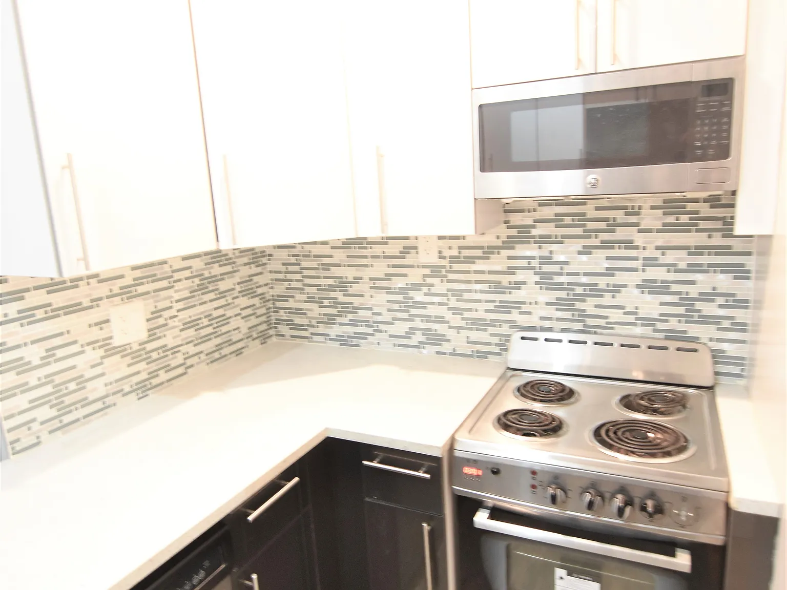 315 Alexander Avenue — Photo 3