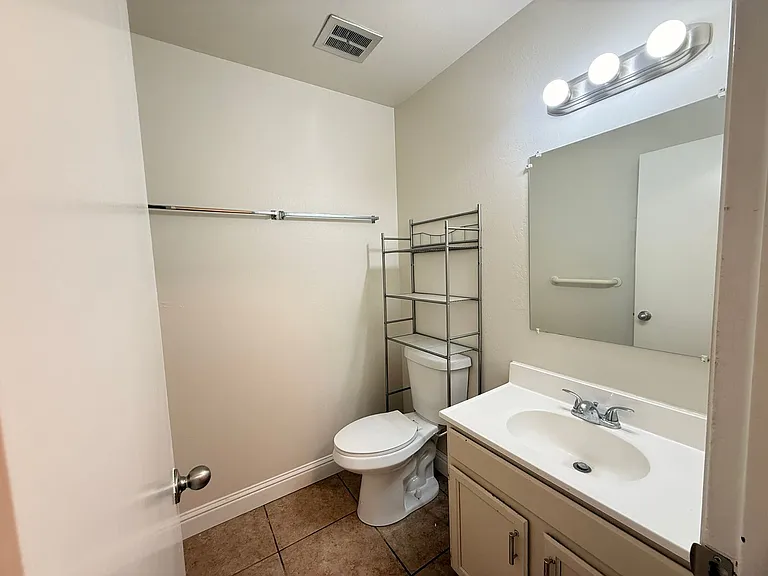 475 South Ave E #15 — Photo 9