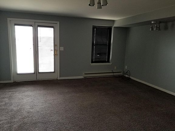 Rec Room with walk out