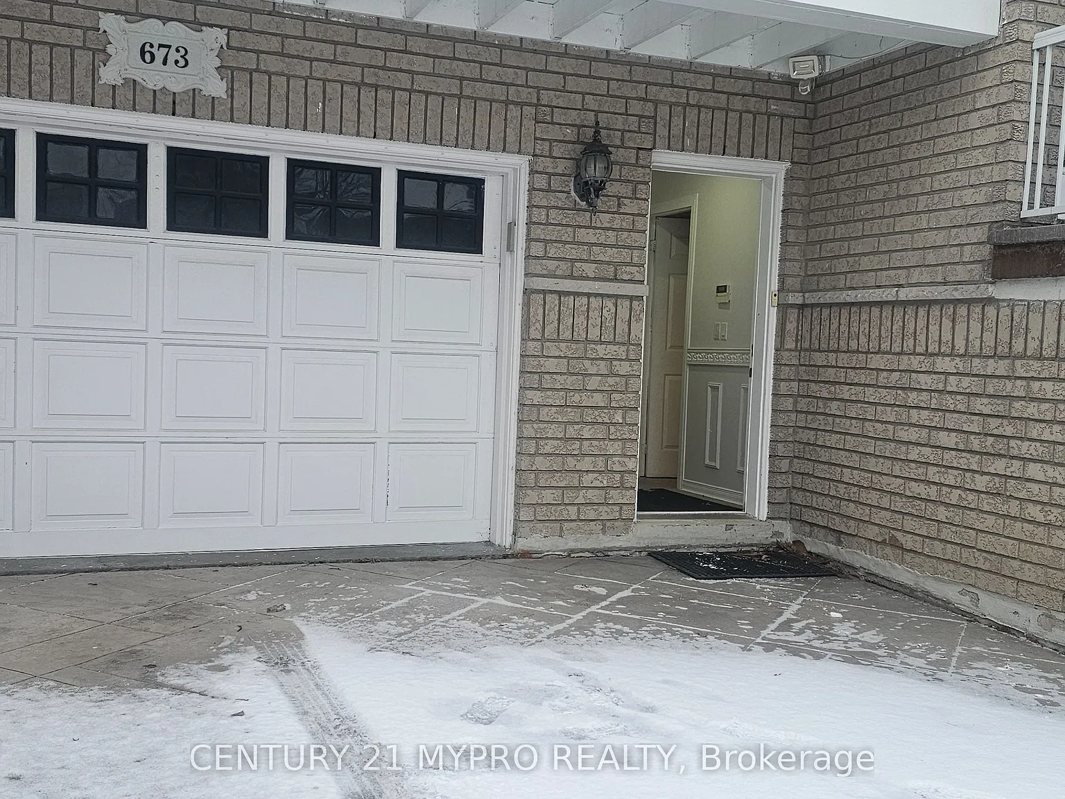 Studio, $1,650 — Photo 2