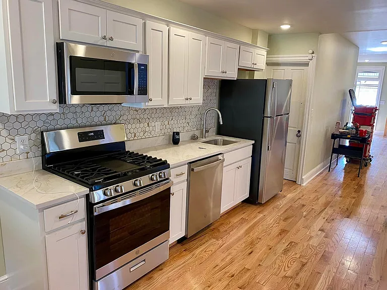 31 W Frederick St — Photo 8