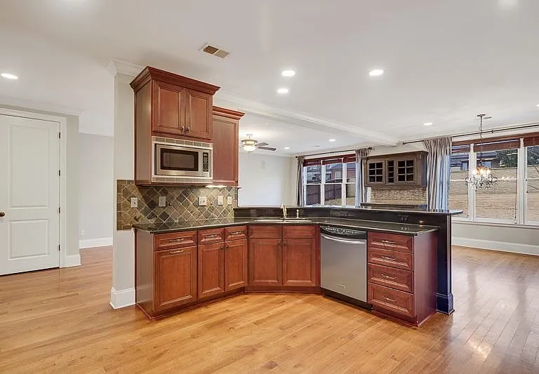 10227 Matwood Oak Dr — Photo 12