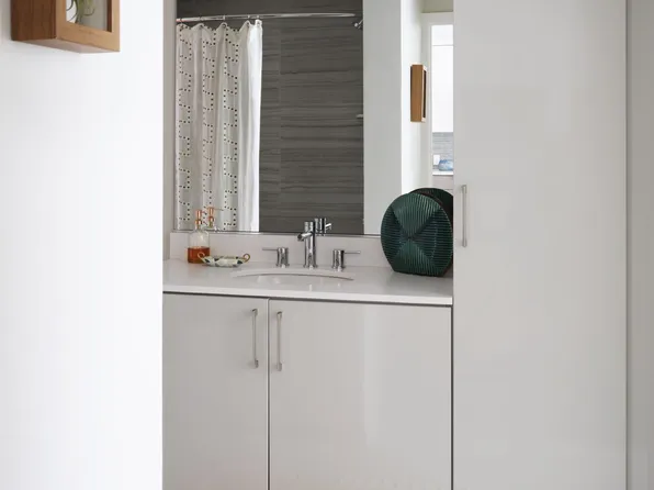 1100 Ave At Port Imperial image 3 of 5