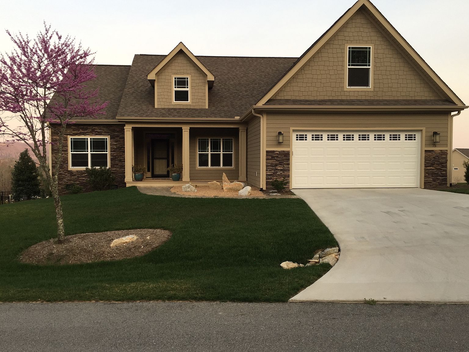 75 Welding Way, Hendersonville, NC 28792 Zillow