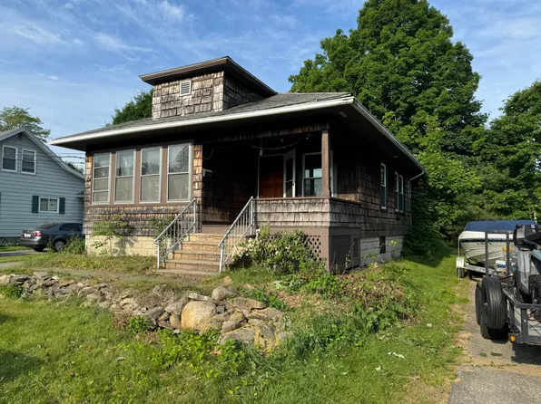 64 Gillander Avenue, Auburn, ME 04210