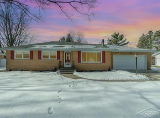 3811 Sharon Rd, Midland, MI 48642