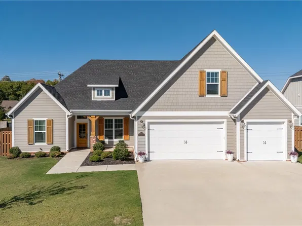 6103 W Star Light Dr, Rogers, AR 72758