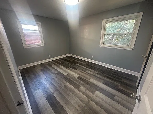 903 Richland St — Photo 10
