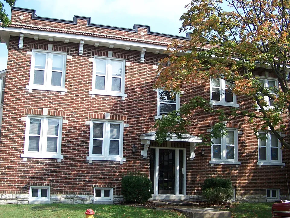 734 Syracuse Ave
