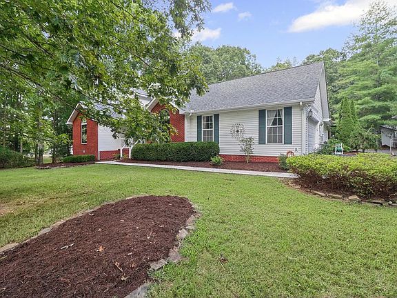 4th image of 1152 Forest Dr