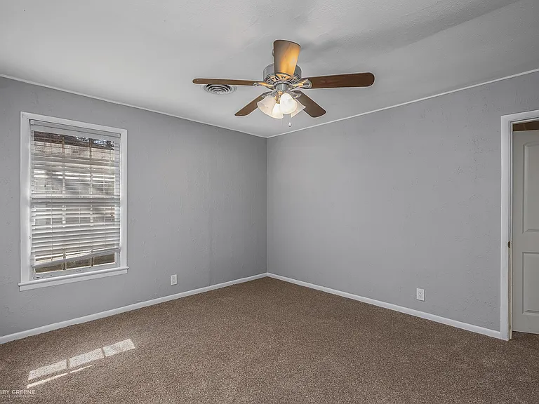 4518 Finley Dr — Photo 12