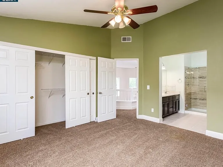 1727 Periwinkle Way — Photo 11