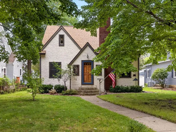 416 22nd STREET N N, La Crosse, WI 54601