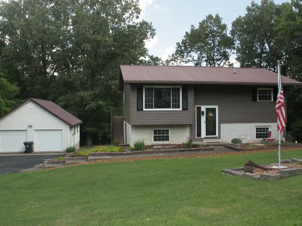 329 Ironwood Dr, Calvert City, KY 42029