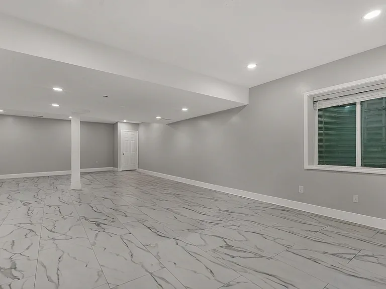 1396 Conrad Ln — Photo 23