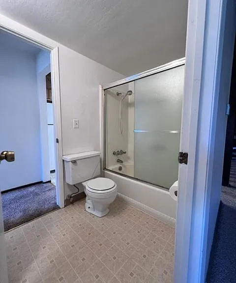 Shared bathroom downstairs