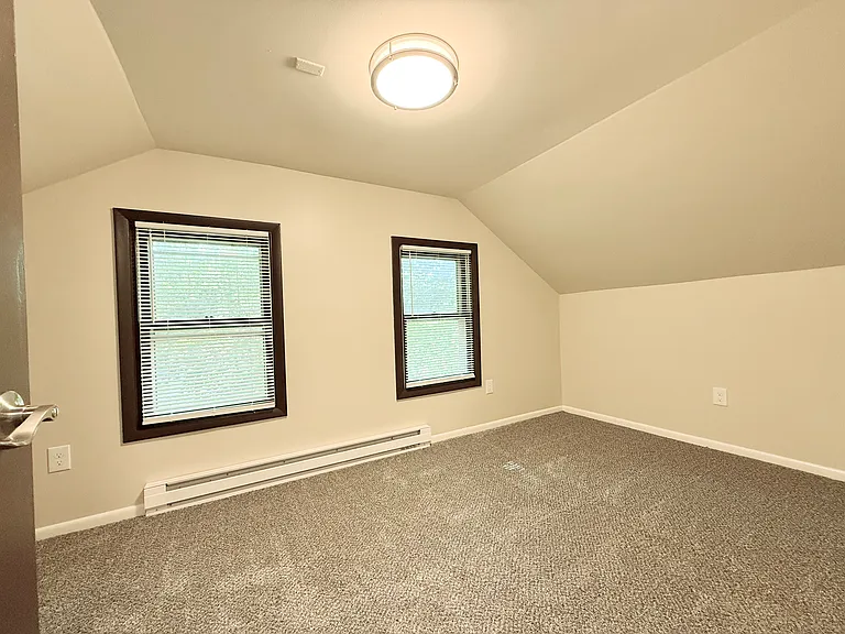 989 Main St #2 — Photo 14