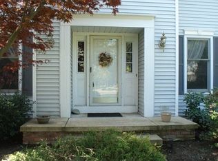 9230 Terrace Park Dr, Mentor, OH 44060