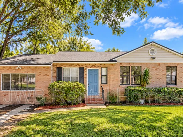 768 Gardenia Ln, Jacksonville, FL 32208