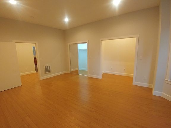 2nd image of 880 Oak St APT 1