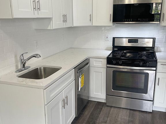 2nd image of 61 Amherst St Floor 2
