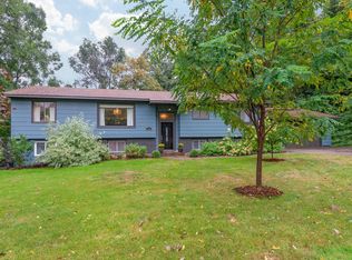 319 Sunset Dr, Jordan, MN 55352