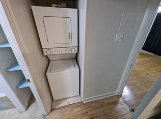 115 Mesa St SE, Albuquerque, NM 87106