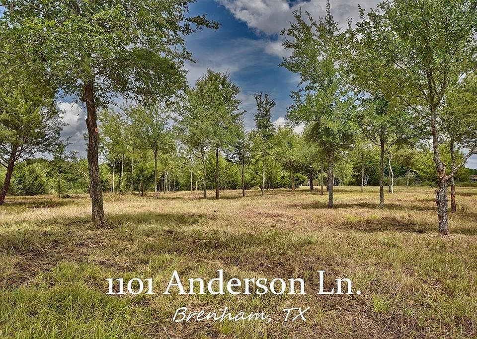 2nd image of 1101 Anderson Ln