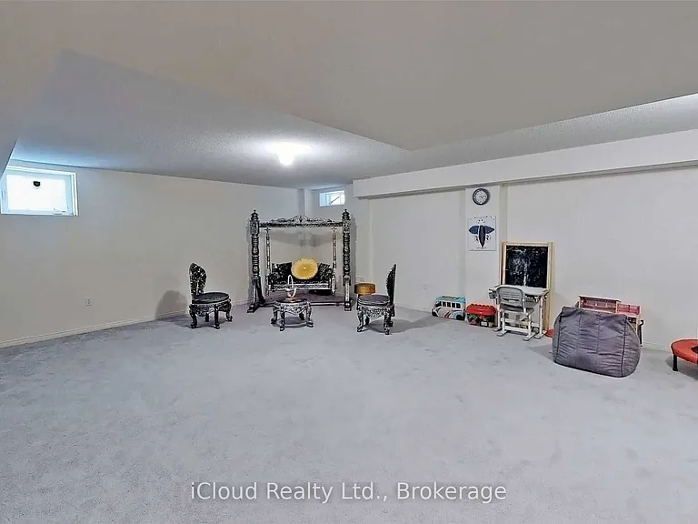 501 Downes Jackson Hts — Photo 25
