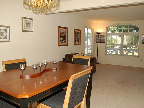 Separate dining room
