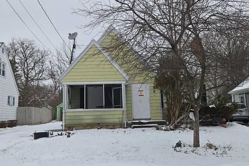 1st image of 8 Riverview Hts