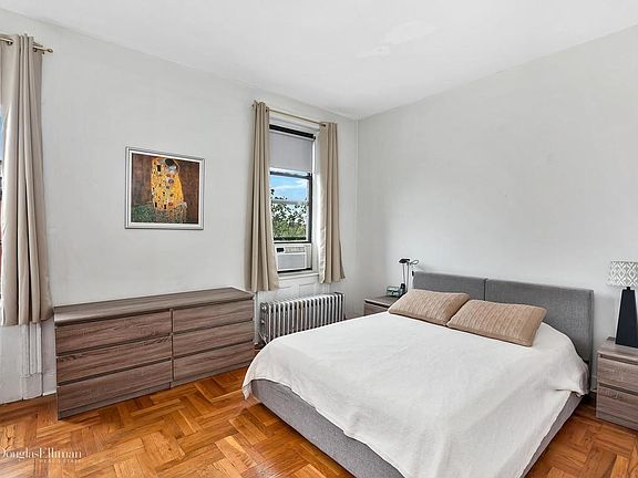 4th image of 209 7th Ave #3A