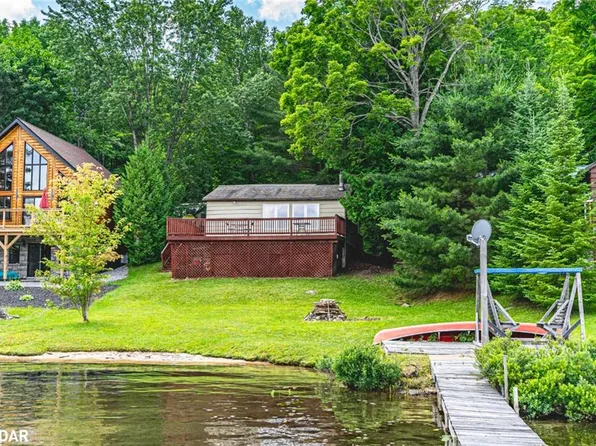 1106 Skeleton Lake 3 Rd #1, Muskoka Lakes, ON P0B 1M0