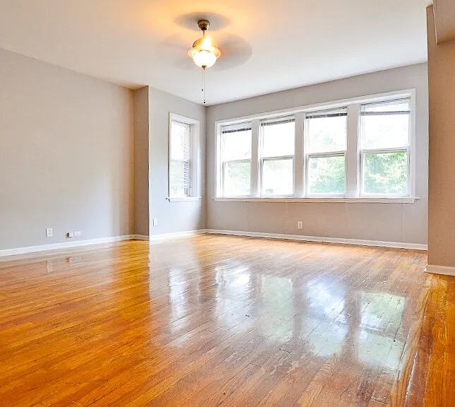 2510 N Harding Ave #2N — Photo 2