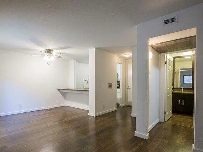 141 S Clark Dr #118 — Photo 5